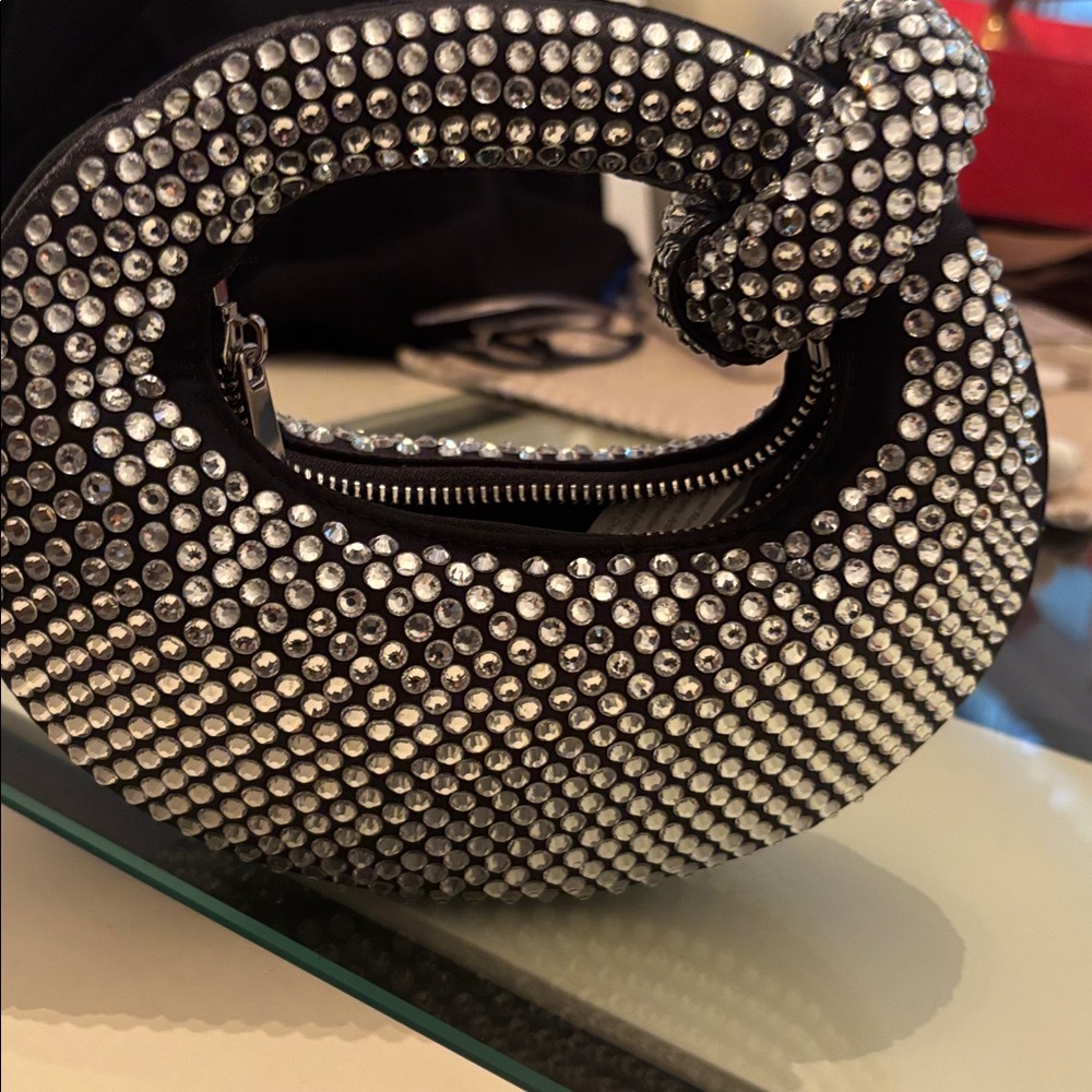 Elegant Black and Silver Crystal-Embellished Women's Bag - Picture 2 of 4